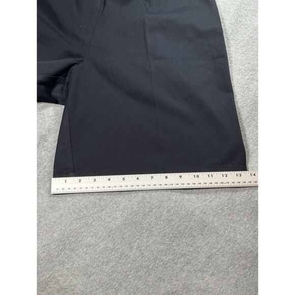 LL Bean Chino Shorts Womens Size 16 W34 Wrinkle Resistant Navy Blue Golf - Picture 5 of 8